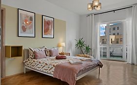 Ultracentral Dreamland Apartment 3 Bdrm